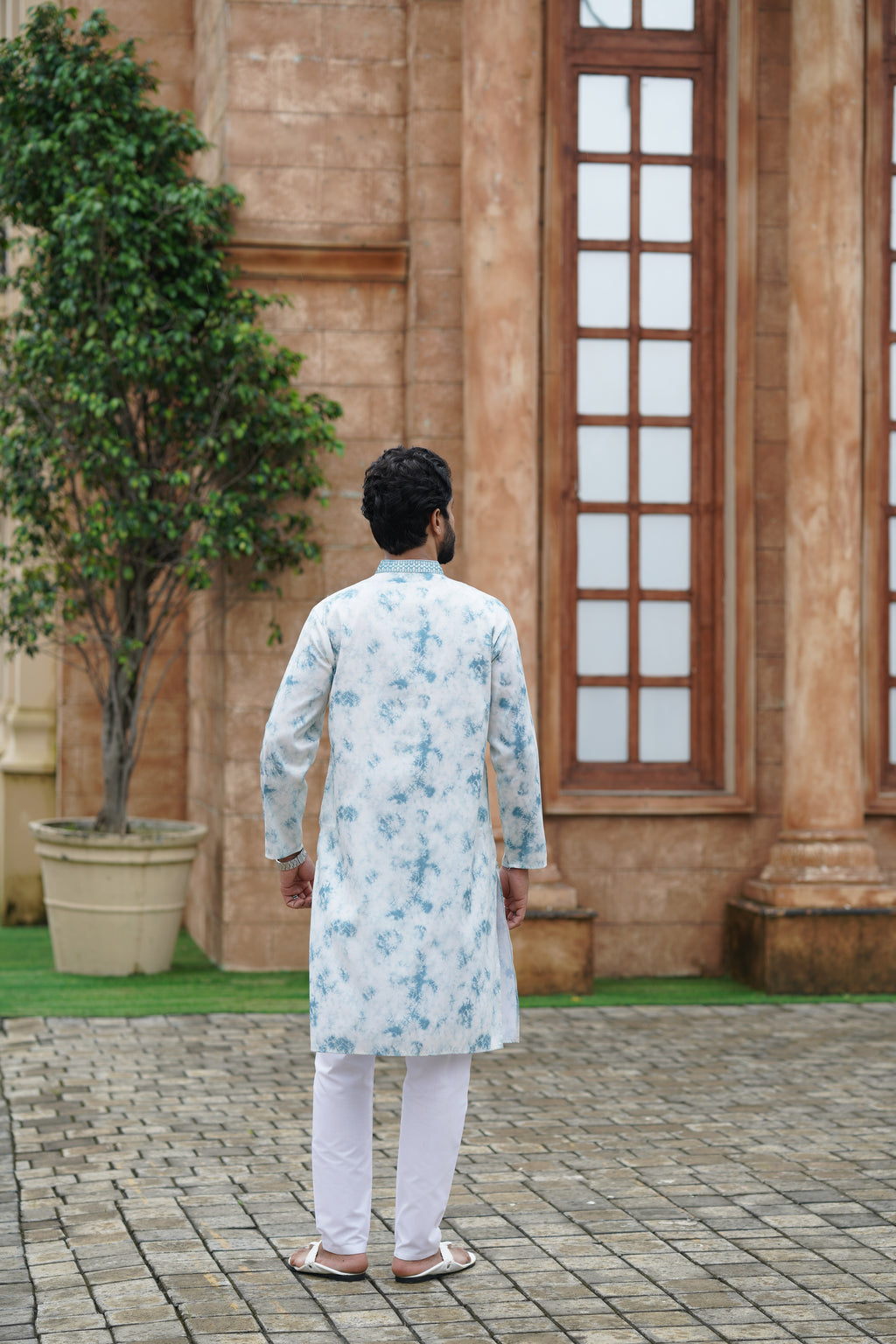 Blue Tie-Dye Men's Kurta with Elegant Embroidery & Sparkling Sequins