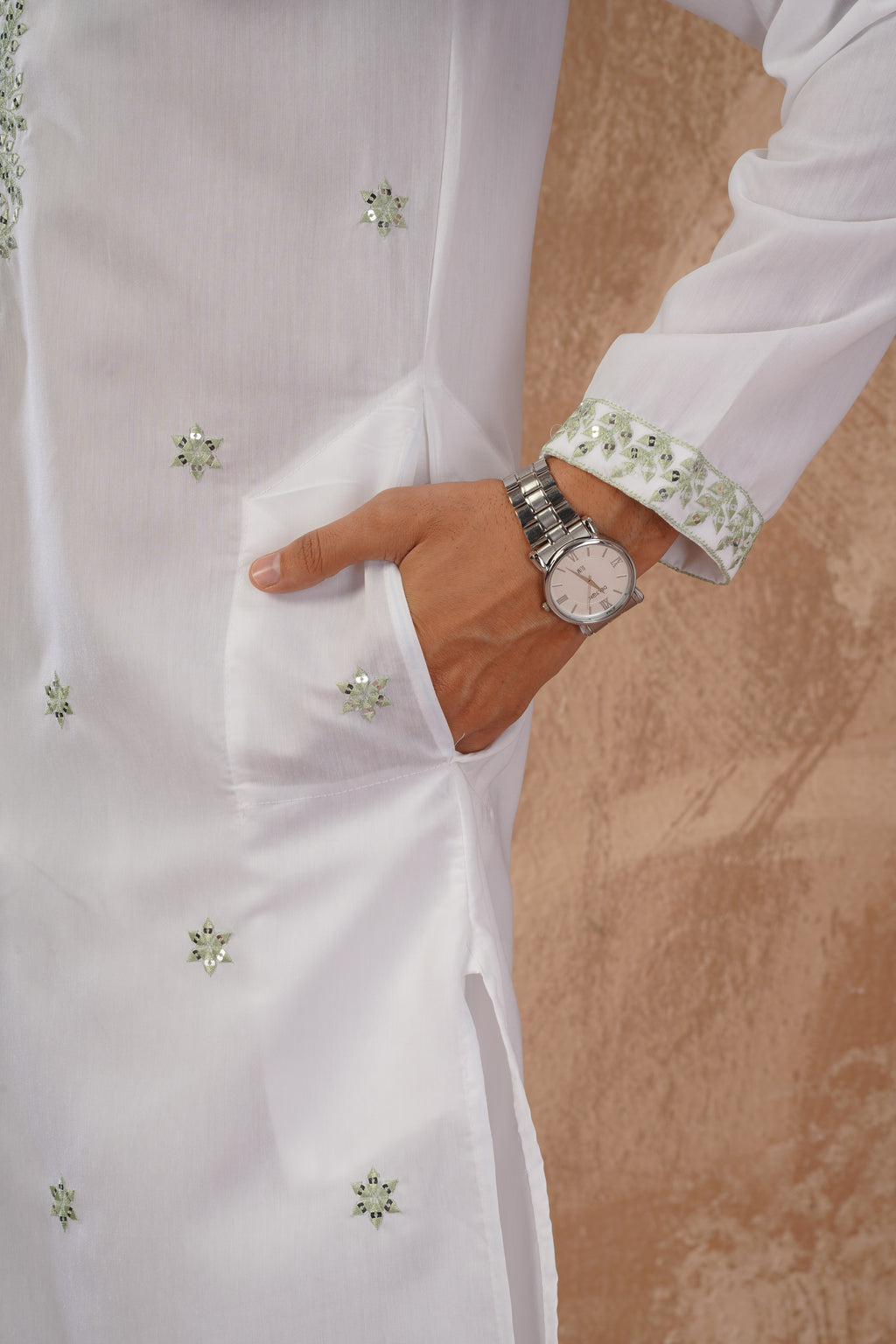 Green Sequin Motif Neckwork Embroidery Kurta Set
