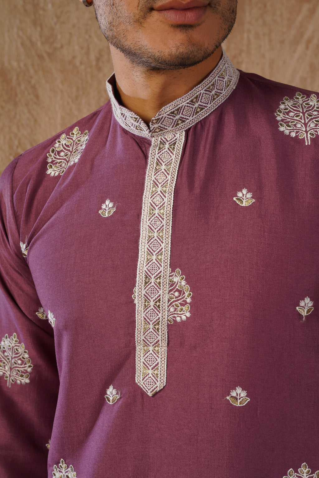 Majestic mauve Orchid Embroidered Kurta set