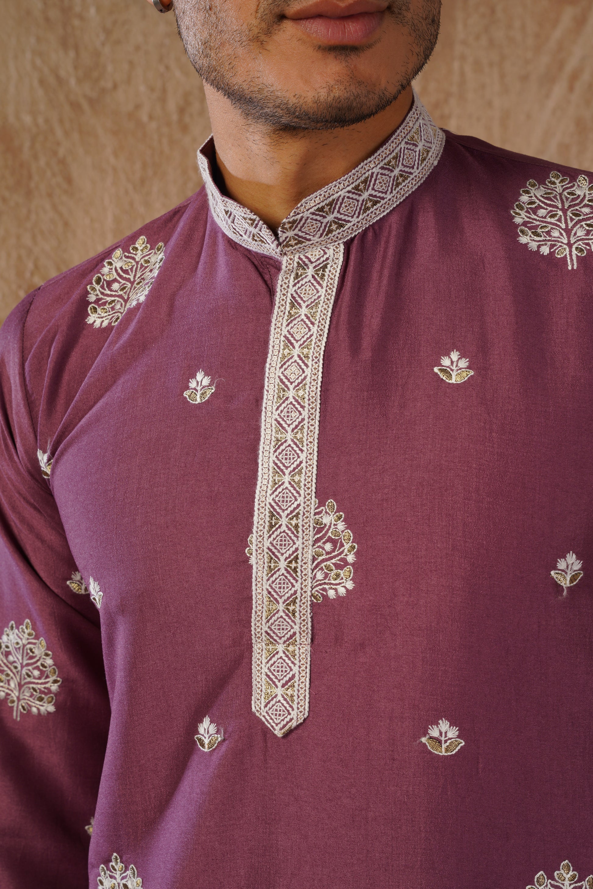 Majestic mauve Orchid Embroidered Kurta set