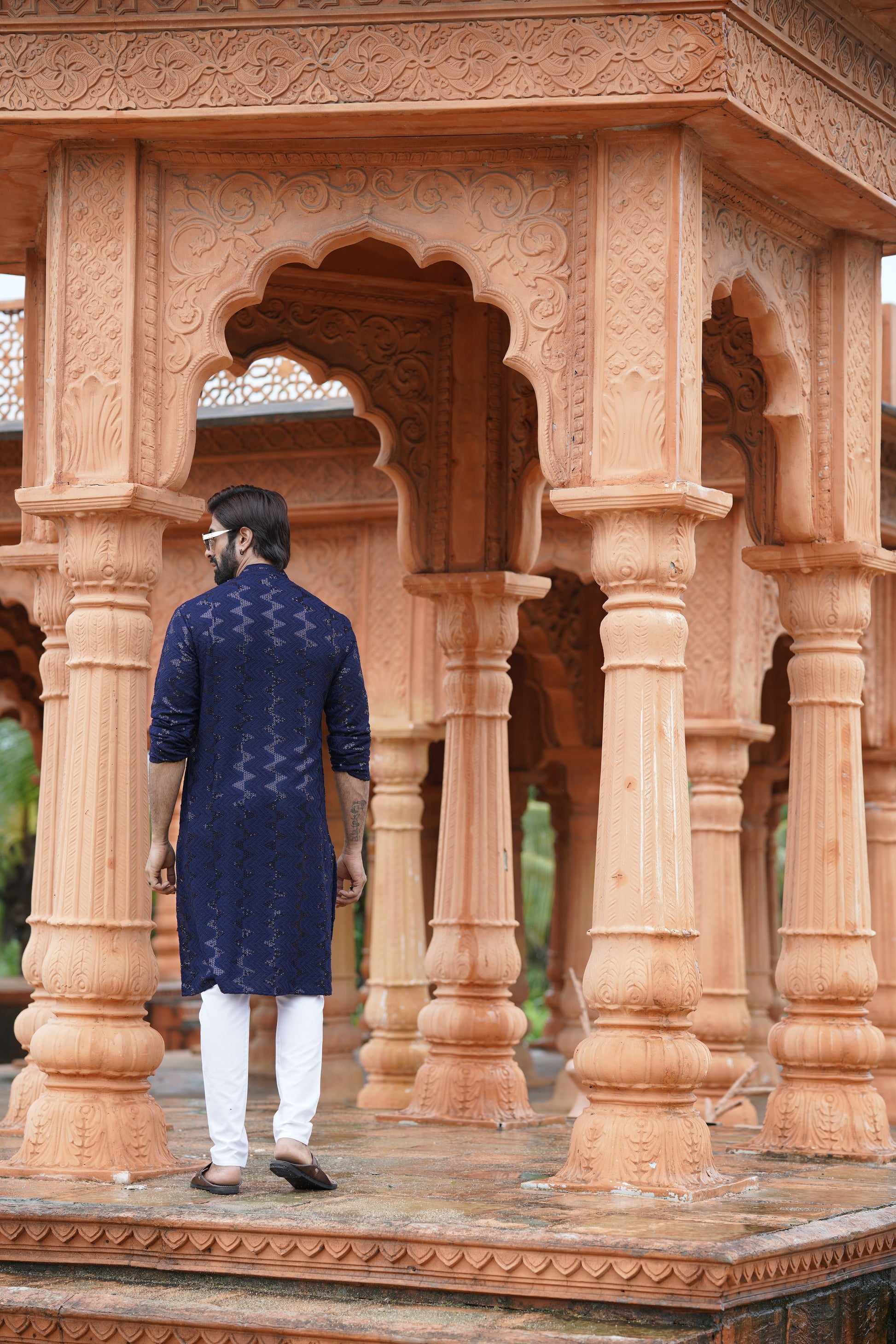 Men's Navy Blue Sequin Embellished Kurta
