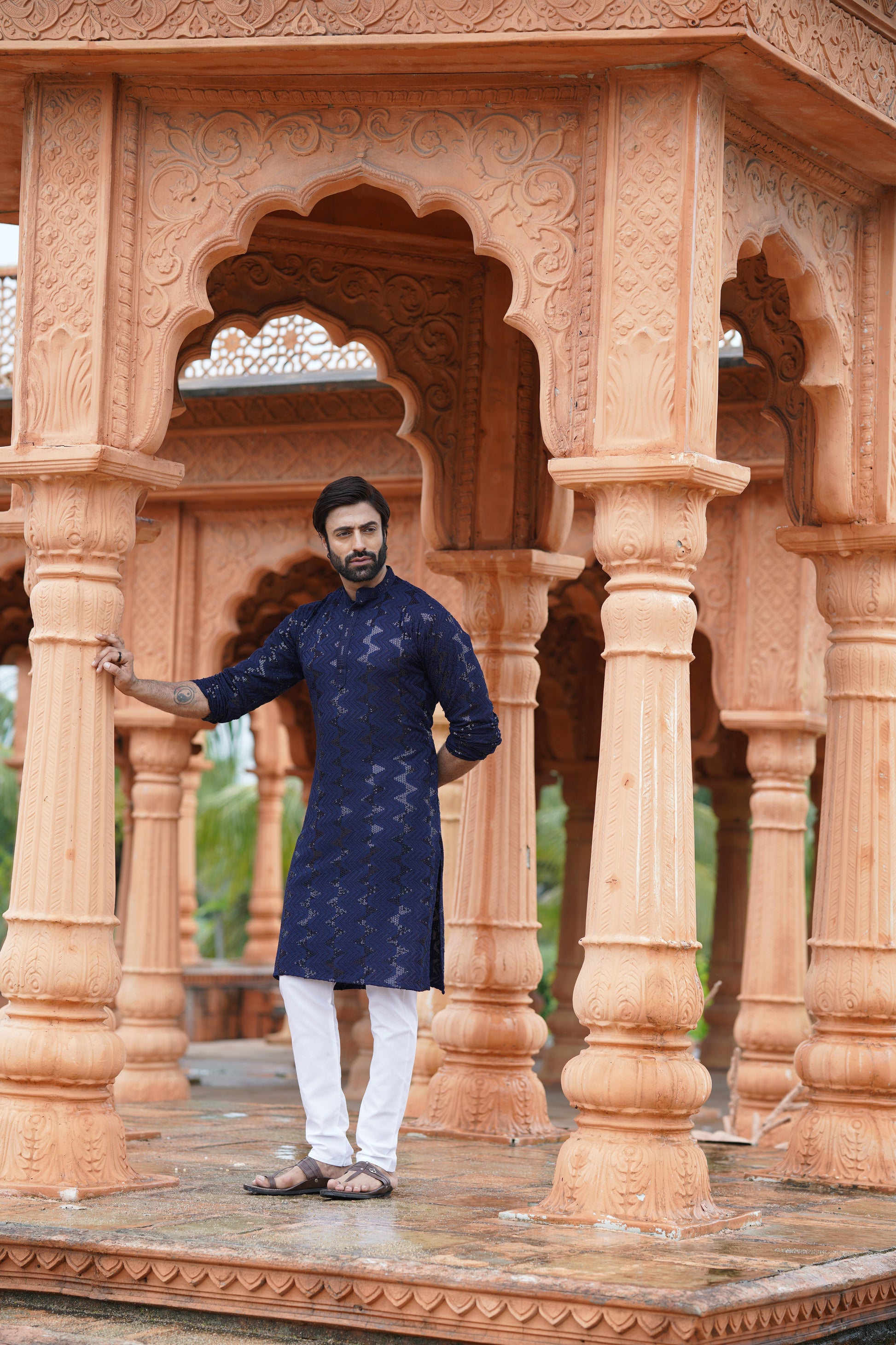 Men's Navy Blue Sequin Embellished Kurta
