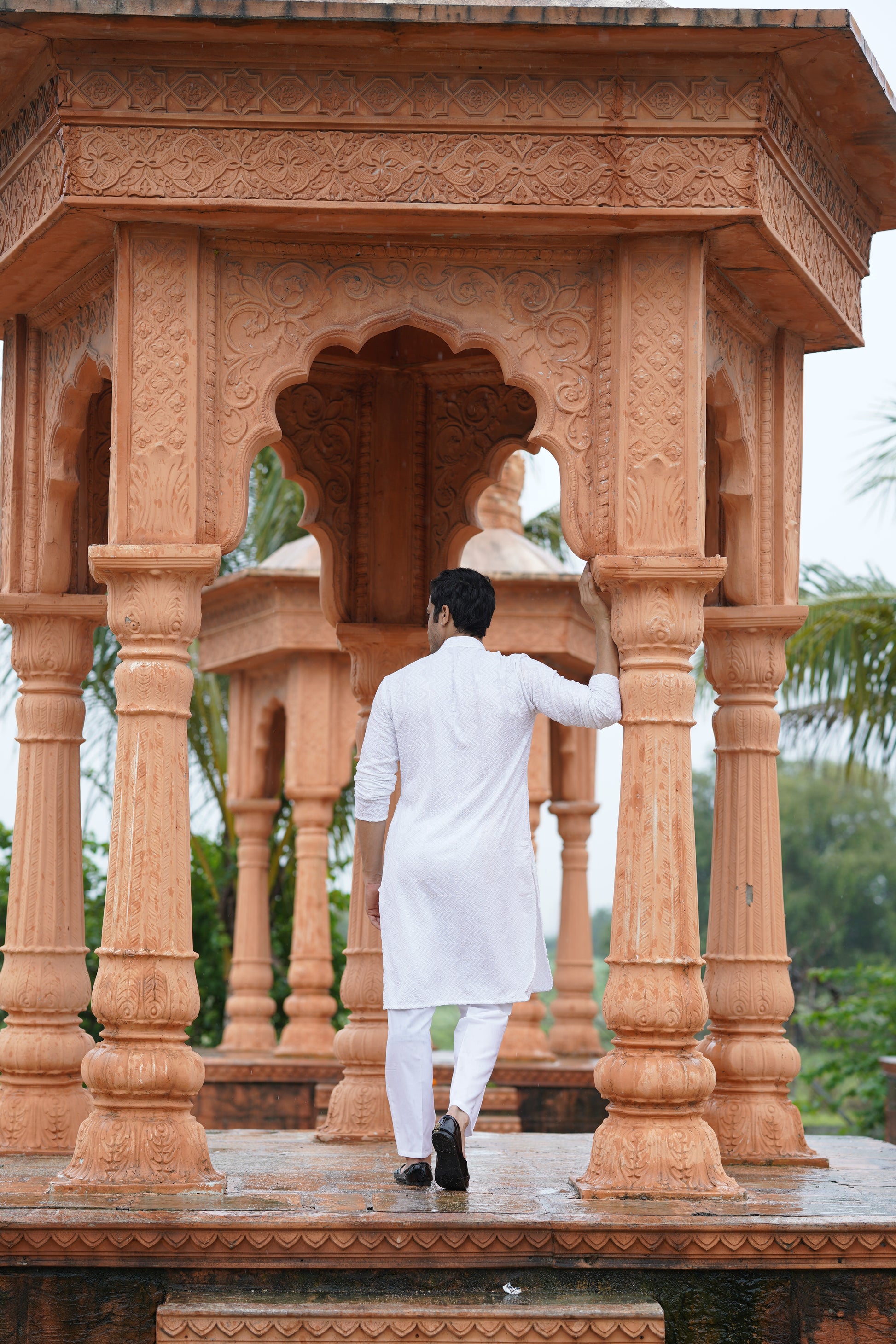 Men's White Sequin Embellished Kurta