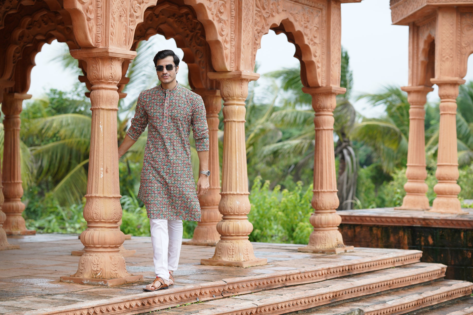 Green Men’s Grid Print Chikankari Embroidered Kurta