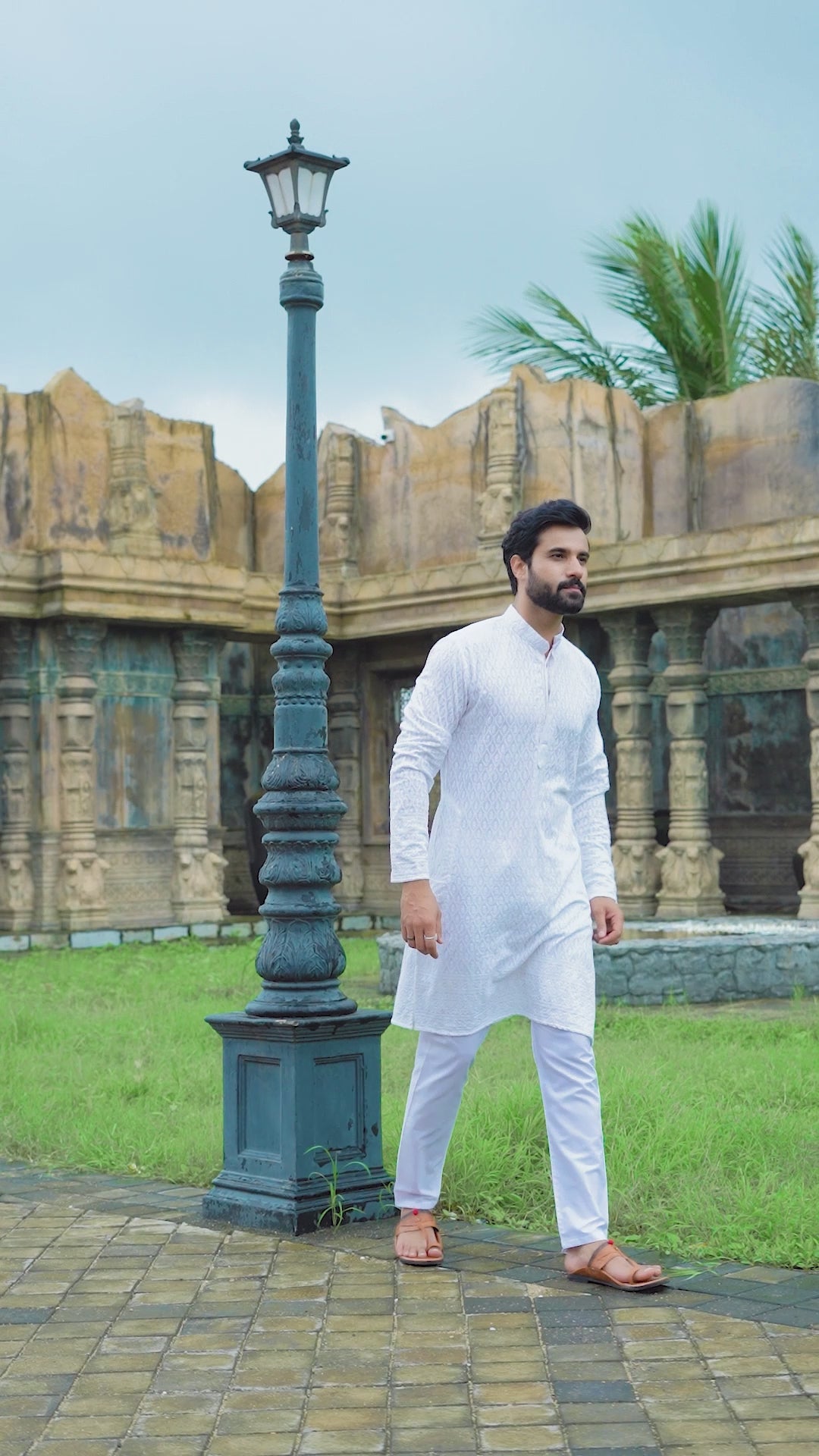 White Chikankari Embroidered Men’s Kurta Pyjama Set